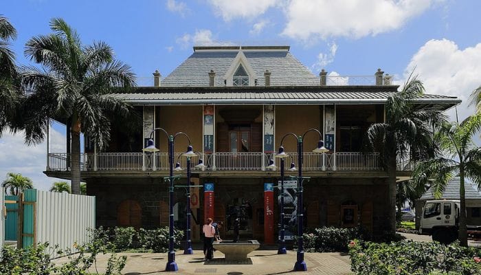 Blue Penny Museum - Home to rare stamps, artworks, and historical treasures, offering a glimpse into centuries of cultural heritage