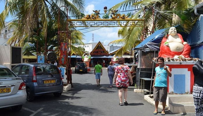 Grand Baie Bazaar - Bustling marketplace offering a plethora of shopping delights and vibrant atmosphere